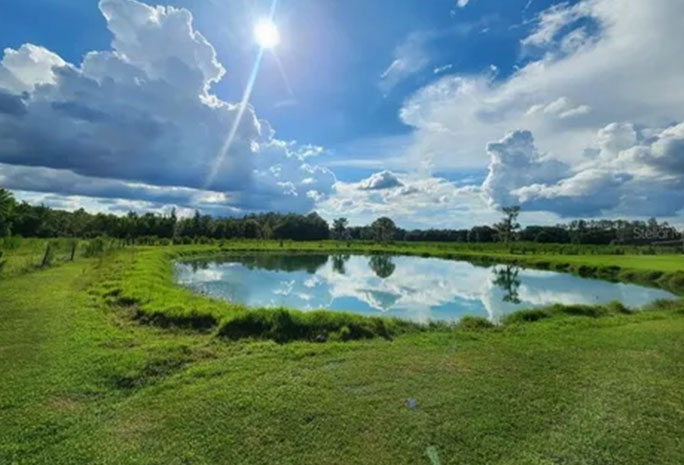 Lake side venue